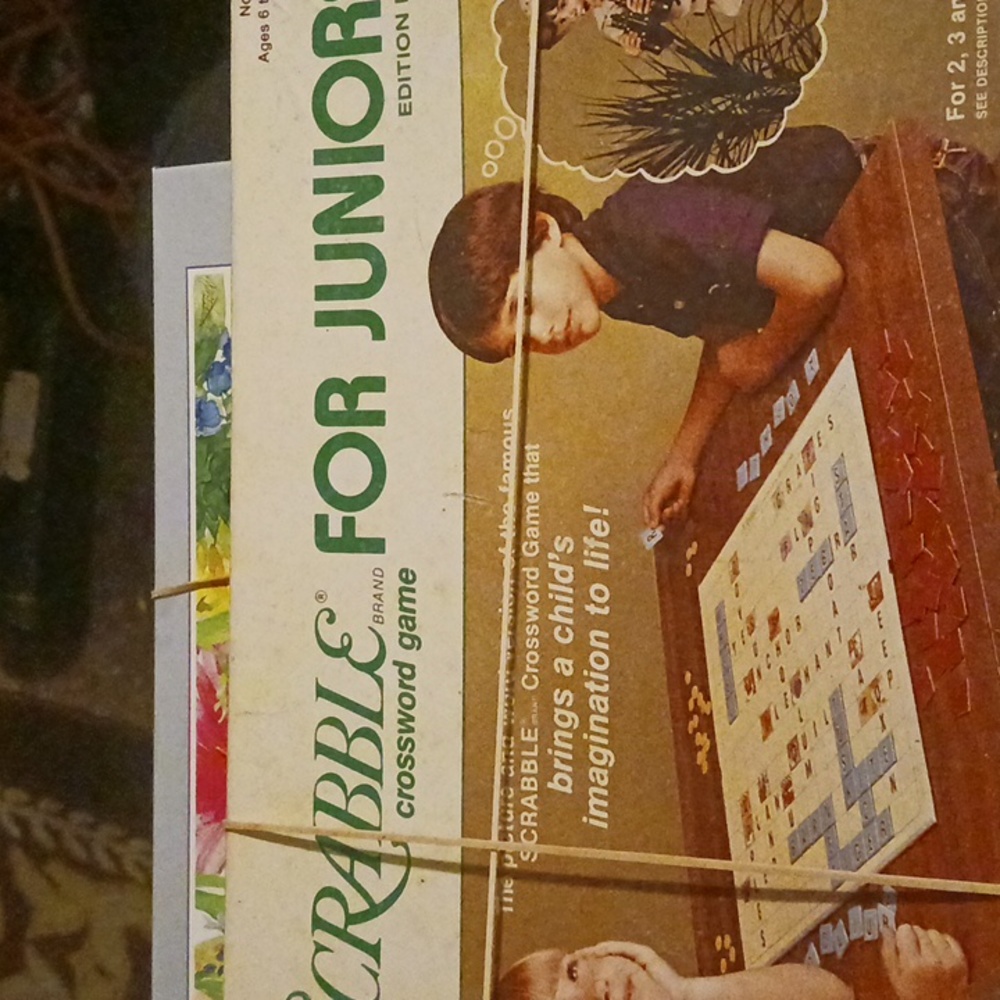 Scramble crossword game for juniors 5th edition 1982